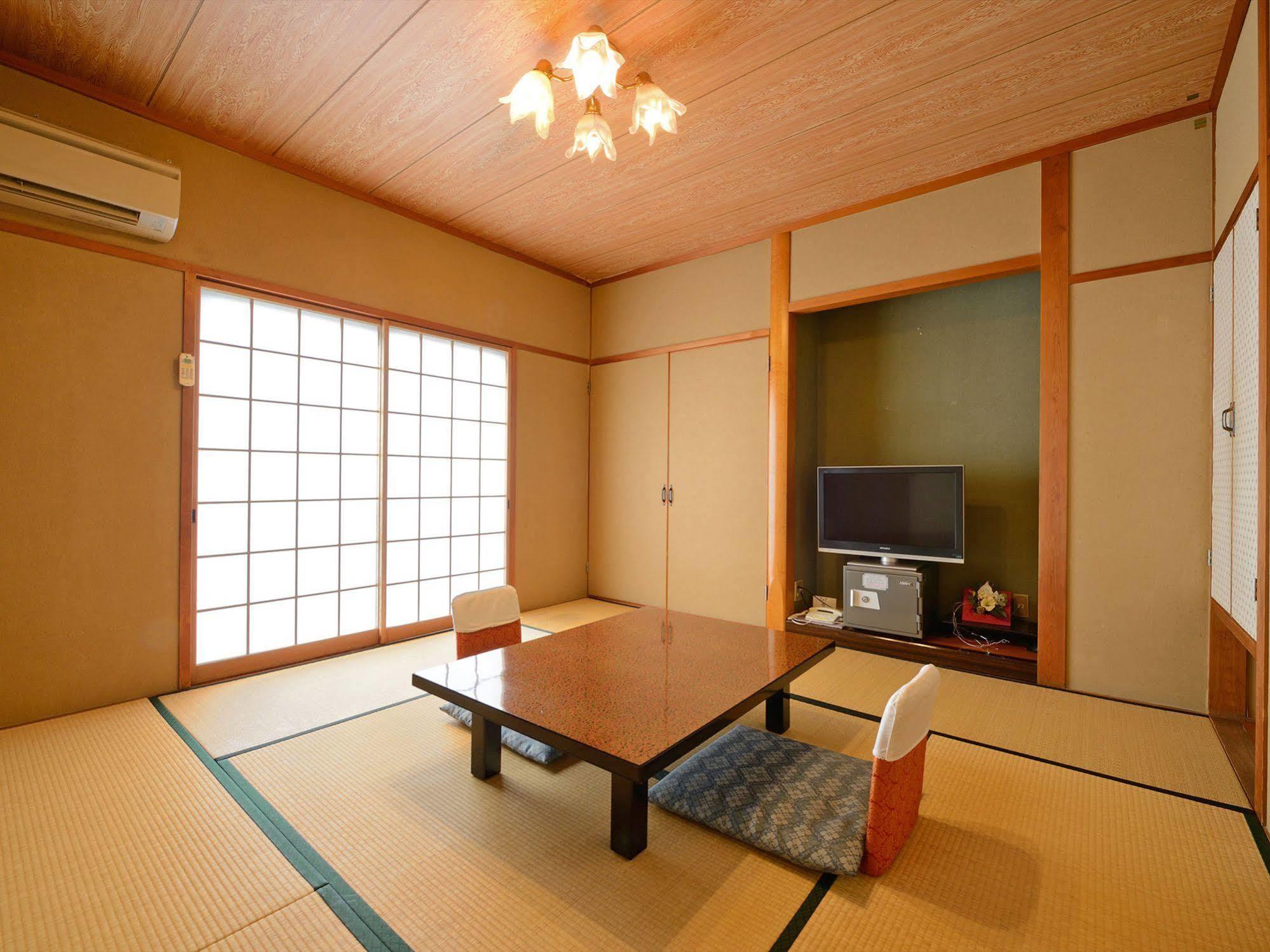 ホテル やぐるま荘 朝倉市 エクステリア 写真