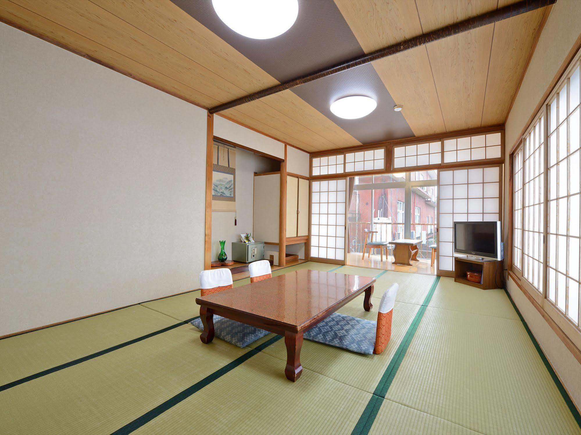 ホテル やぐるま荘 朝倉市 エクステリア 写真